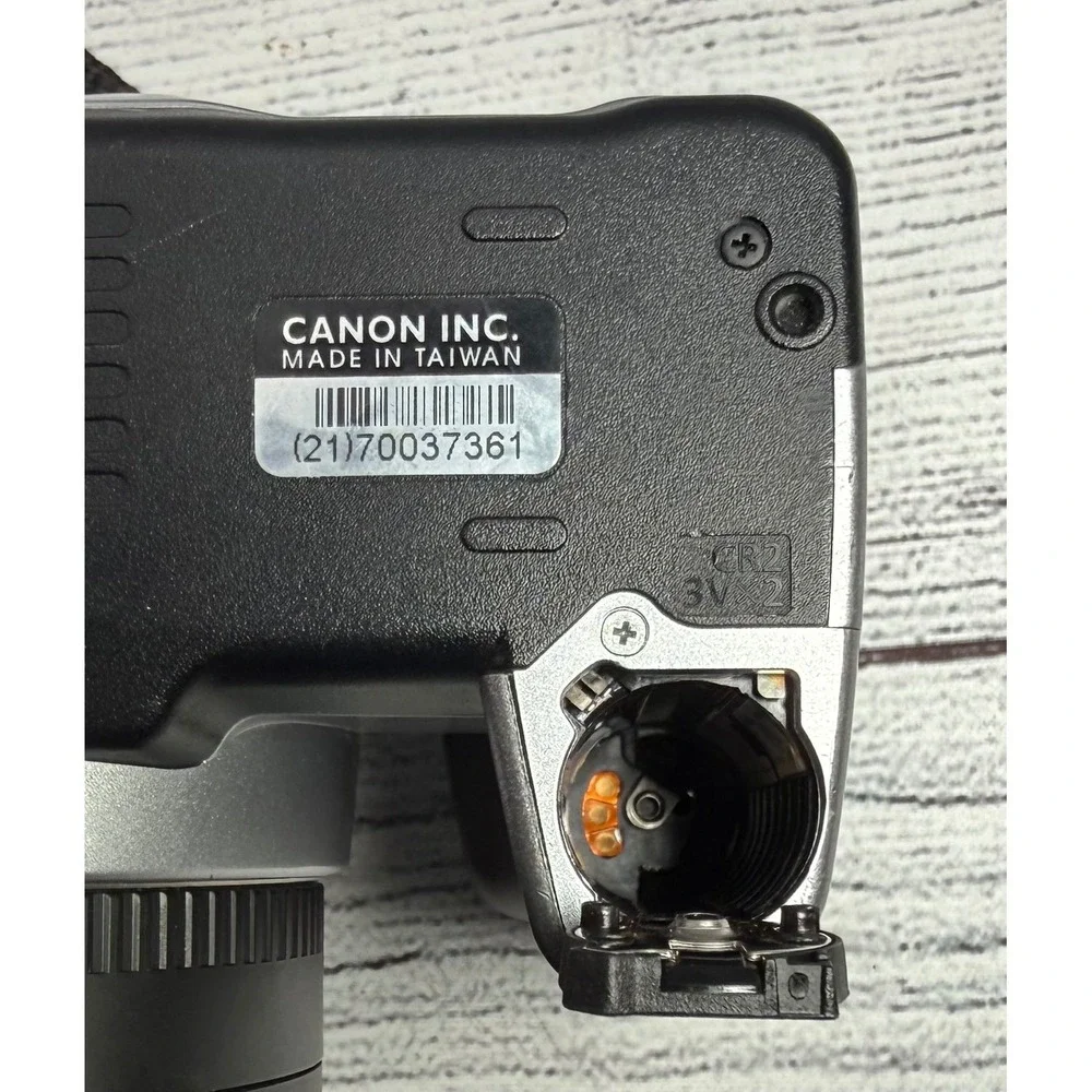 Canon EOS Rebel Ti 35mm SLR Film Camera with EF 35-80mm f/4-5.6‎ III Zoom Lens